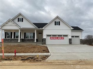 1041 Eastland Dr, Xenia, OH 45385