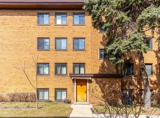 7355 N Ridge Blvd APT 2A, Chicago, IL