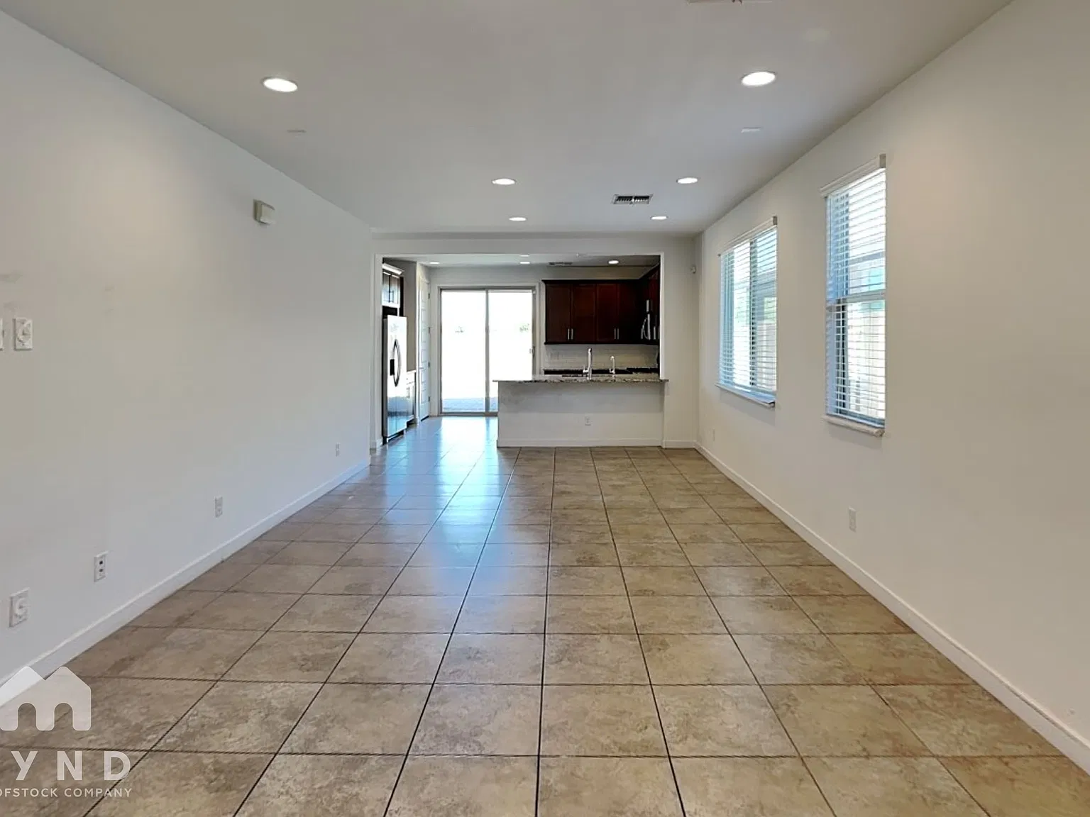 3 bed, 2.0 bath, 1397 sqft, $2,075 — Photo 2