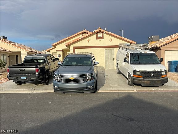 3rd image of 2852 Mount Hope Dr