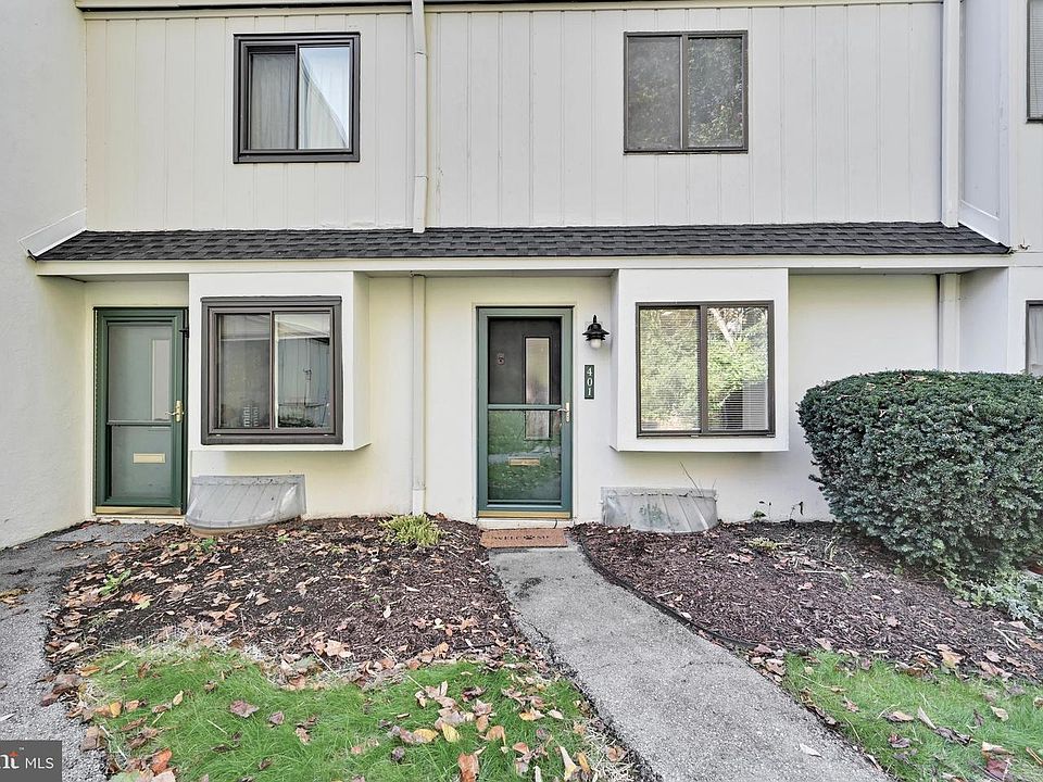 1st image of 401 Summit House