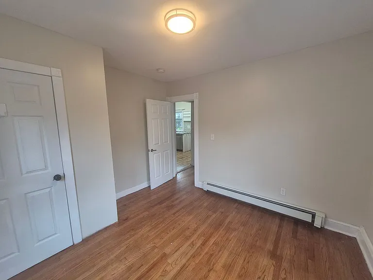 25 Howard Ave — Photo 12