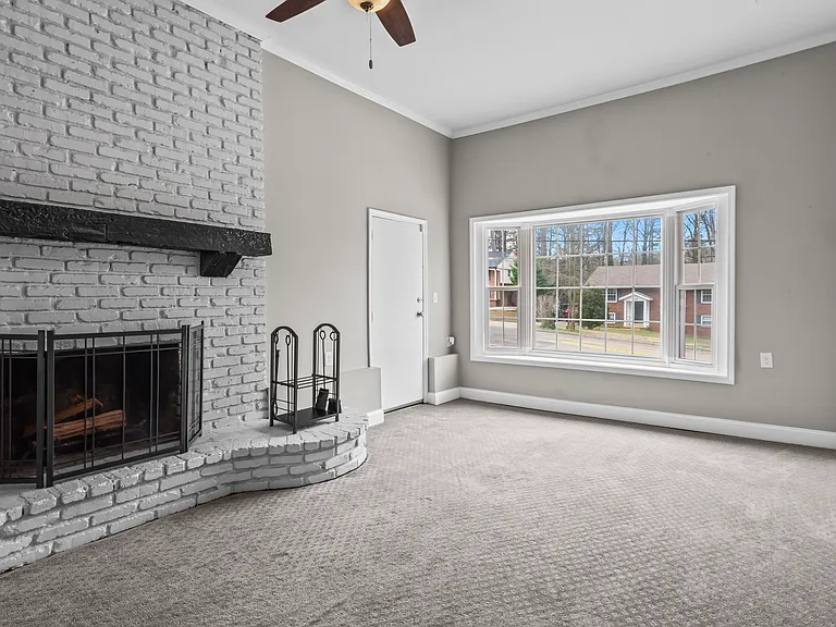 2465 Spring Dr SE — Photo 22