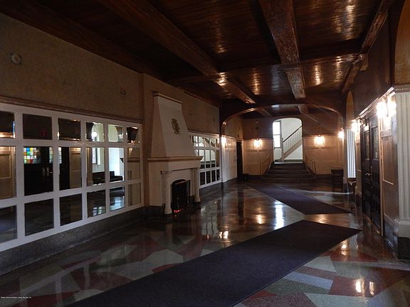 2nd image of 215 Hart Blvd APT 2L