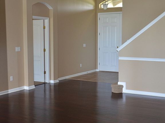  8" CROWN MOLDING