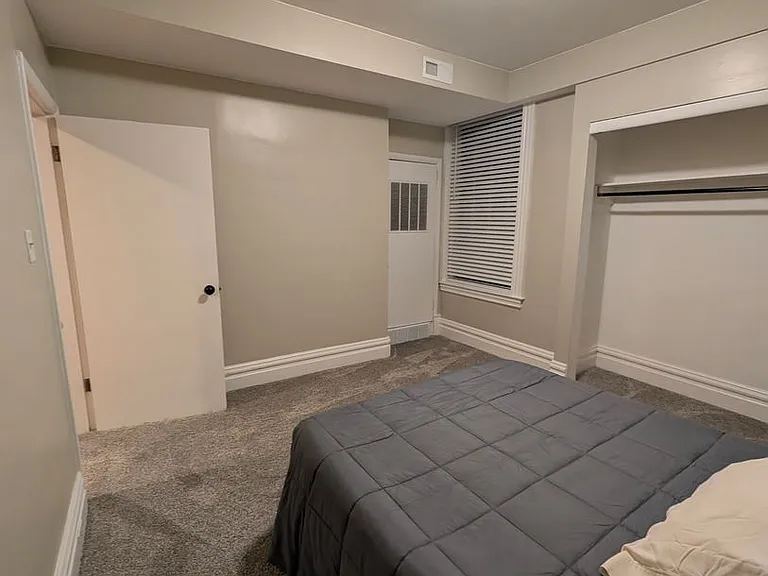 121 Grandview Ave #9 — Photo 16