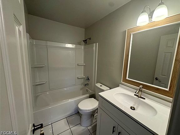 5th image of 5637 7th Ave