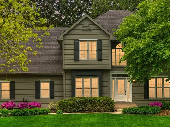 1560 Hogan Ave, Chesterton, IN 46304