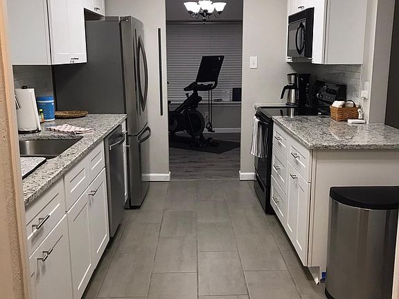 3rd image of 5224 Prairie Creek Dr
