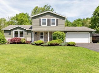 327 Stone Fence Rd, Rochester, NY 14626