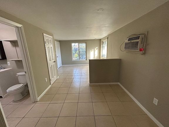 2nd image of 1418 W 19th St #3