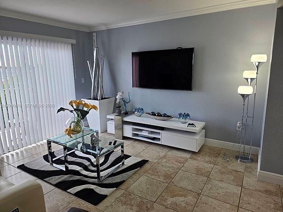 3rd image of 2680 W 76th St APT 211