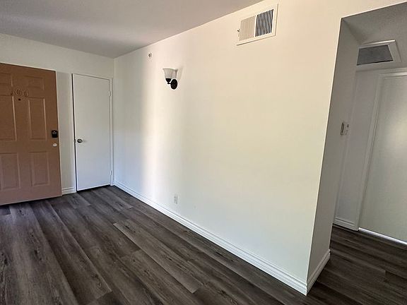 4th image of 2745 Piedmont Ave #106