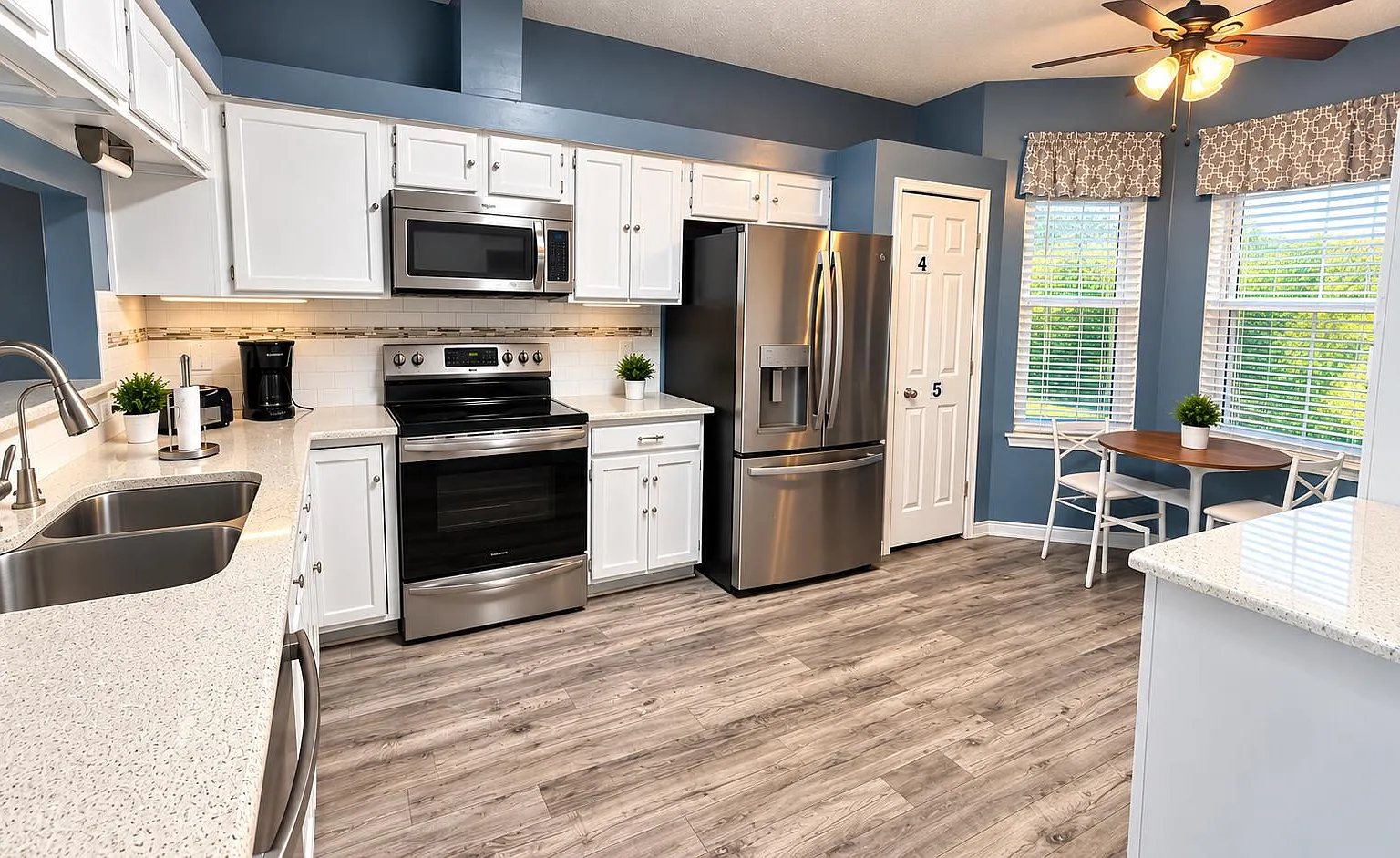 4 bed, 2.0 bath, 1560 sqft, $1,183 — Photo 4