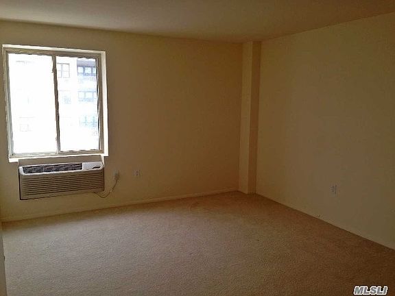 4th image of 20 Franklin Blvd APT 409