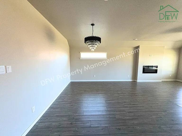 2508 Shakopee St — Photo 4