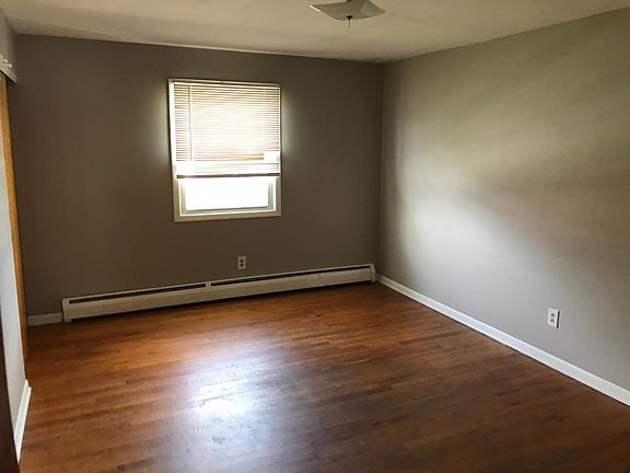 3rd image of 380 Rockwood Dr #2