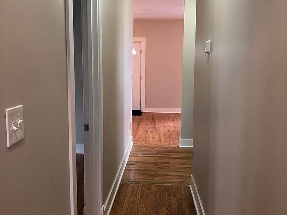 5th image of 2063 Allene Ave