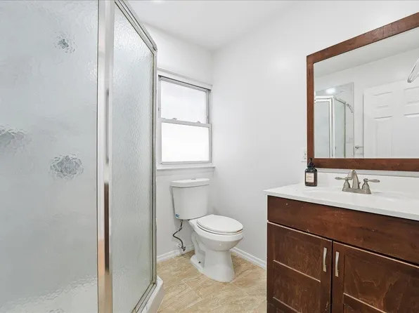 168 Carlton Avenue image 9 of 25