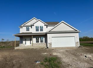 1415 Warwick Dr, Savoy, IL 61874