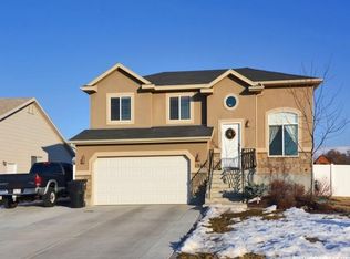 1362 N 2400 W, Clinton, UT 84015