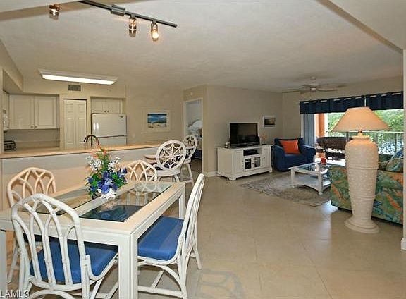 4th image of 1150 Wildwood Lakes Blvd #8-205