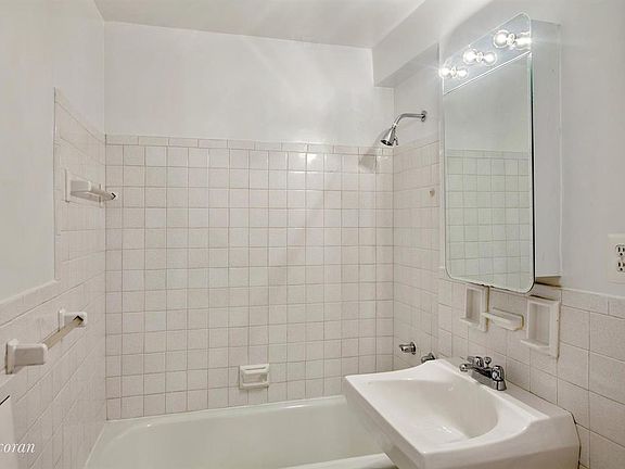 5th image of 177 E 74th St #6F