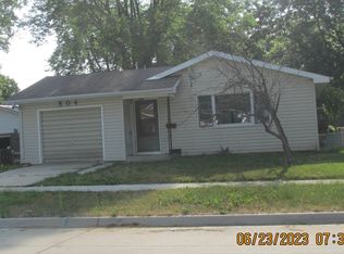804 Hildreth St, Charles City, IA 50616