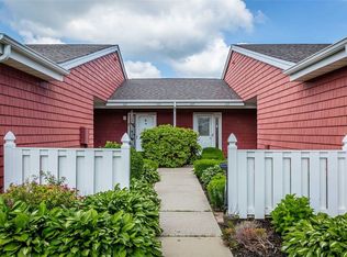 104 Flair Ct E, Saint James, NY 11780