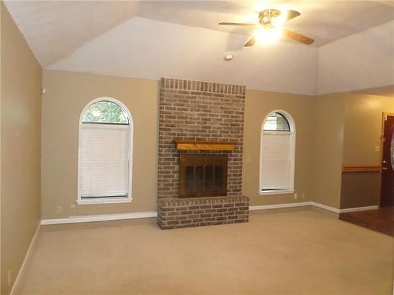 5th image of 1557 Seamans Way