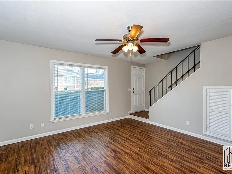 2201 Walden Dr #DRIVEA2 — Photo 12