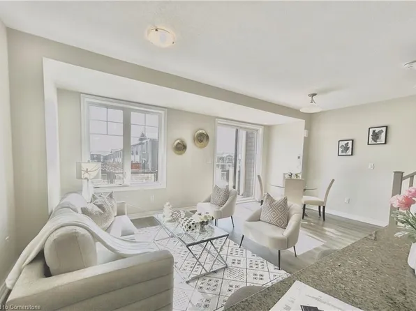 10 Birmingham Dr #93, Cambridge, ON N1R 0C6