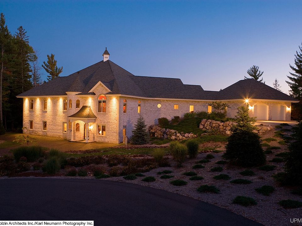 1st image of 275 Forest Hills Dr