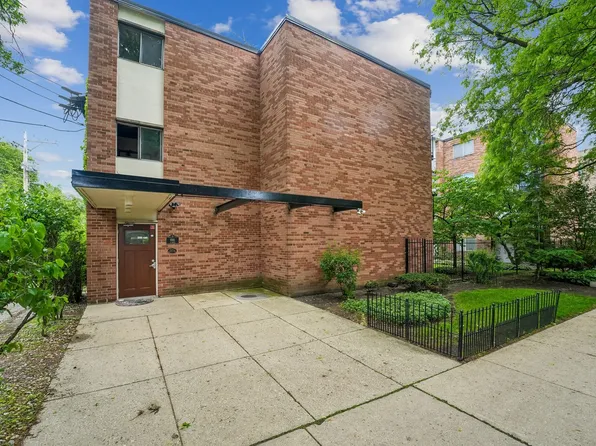6961 N Oakley Ave APT 209B, Chicago, IL 60645