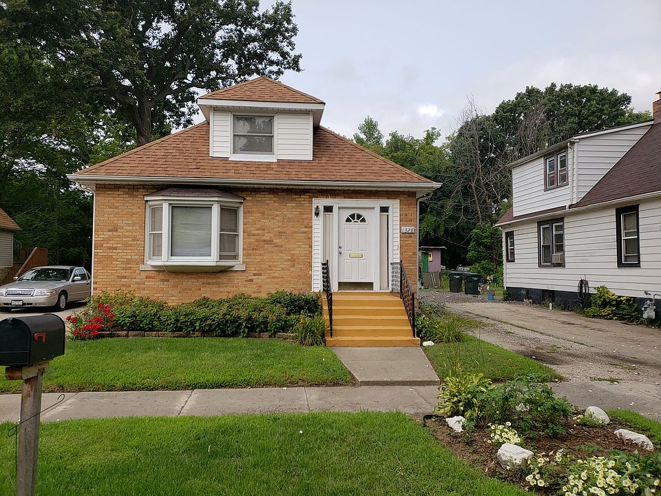 1st image of 1328 Greenfield Ave