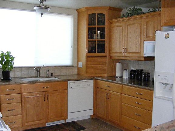 2nd image of 10549 Cheshire Way