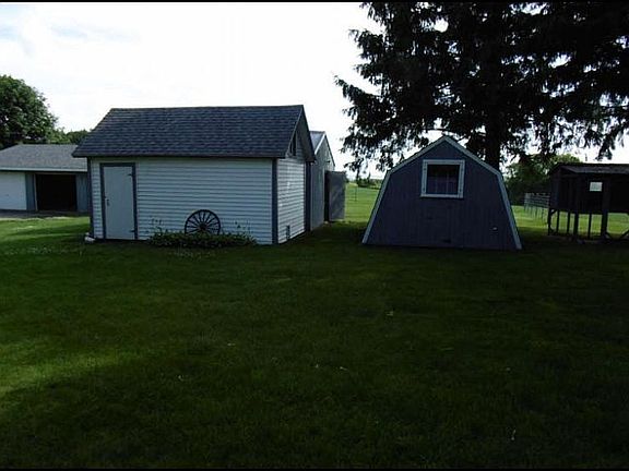 5 additional outbuildings