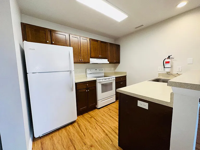 130 Meadow Ridge Rd — Photo 4