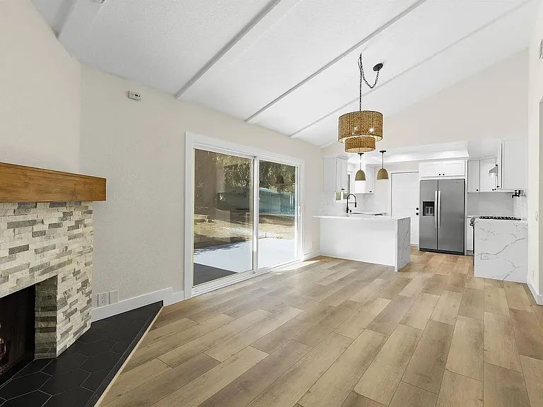 1217 Monte Vista Dr — Photo 20