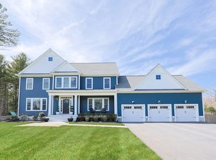 16 Linden Ln, Rehoboth, MA 02769