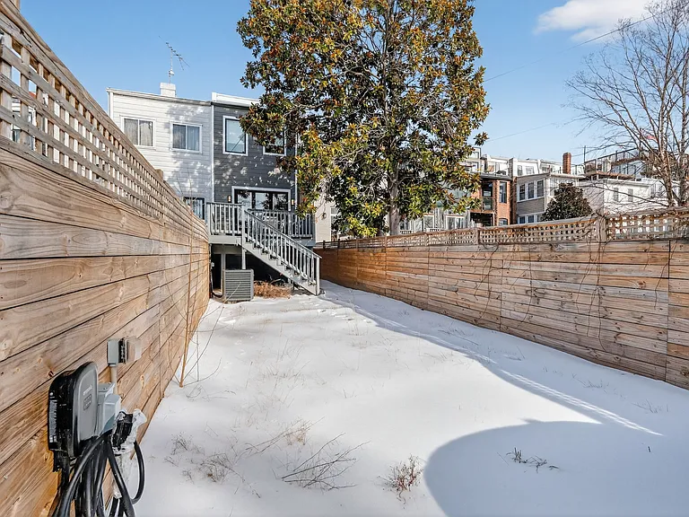 32 Adams St NW — Photo 20