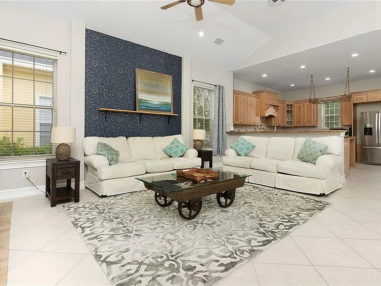 216 Eastpark Dr — Photo 34