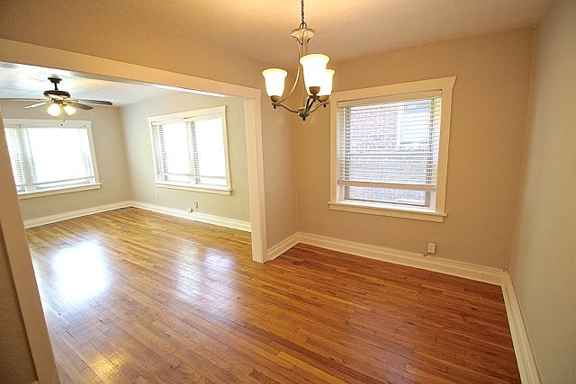 1st image of 815-817 E 42nd #2E