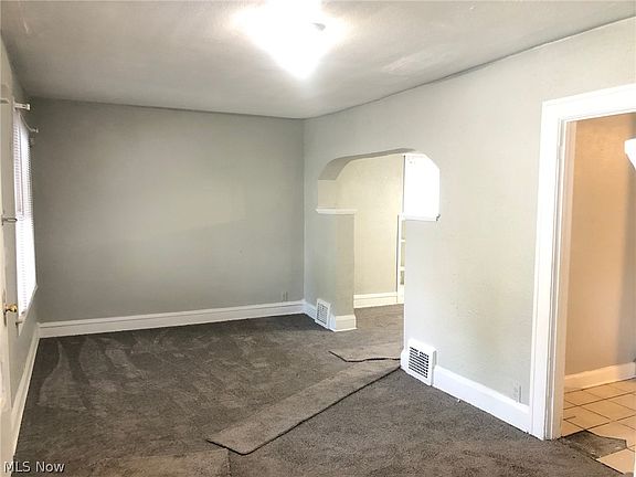 3rd image of 10436 Elmarge Ave