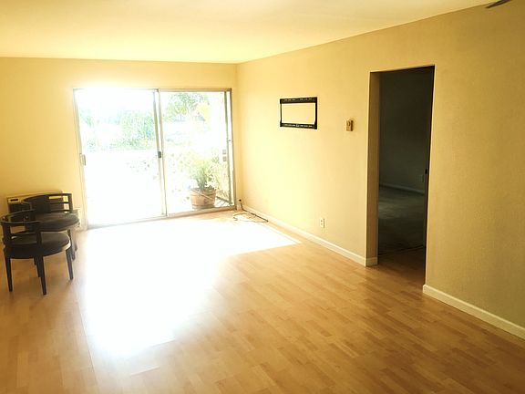 4th image of 3565 Linden Ave Unit 233