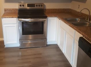 5600 Gregory Ct, Portsmouth, VA 23703