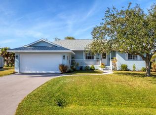 1820 Meadowlark Ln, Englewood, FL 34224