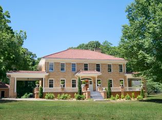 518 E College St, Griffin, GA 30224