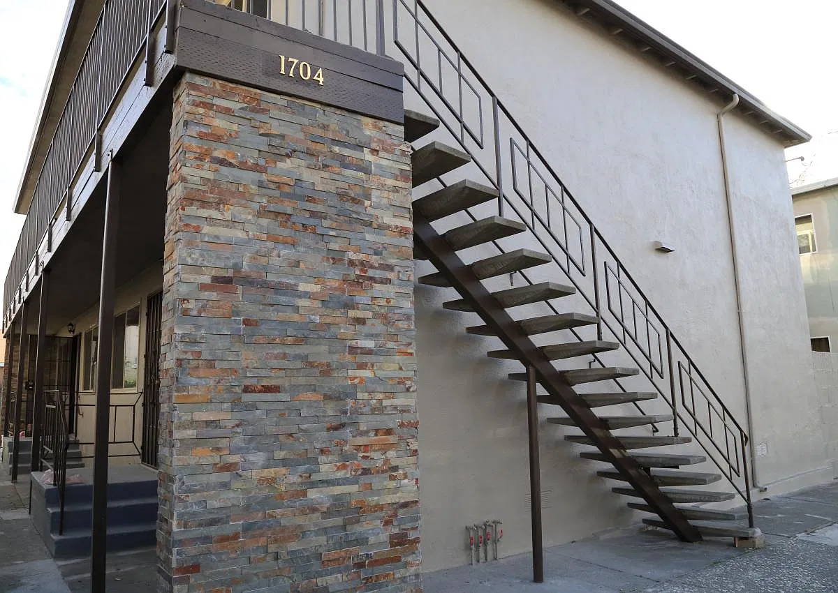 2 bed, 750 sqft, $2,495 — Photo 4