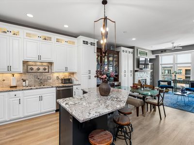 150 E Travelers Trl APT 420, Burnsville, MN, 55337